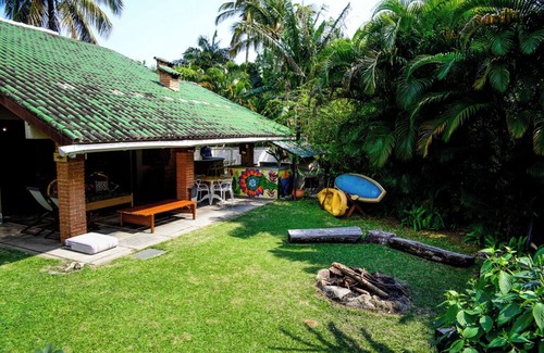 Praia do Toque-Toque Pequeno Casa | House in a gated community in São Sebastião: 180 m from Toque-Toque beach