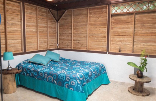 Miramar Otro | House in a peaceful farm in the mountain, ready to connect with horses ?