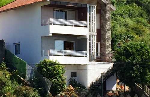 Teis Casa | Casa en zona tranquila y vistas a la ría.