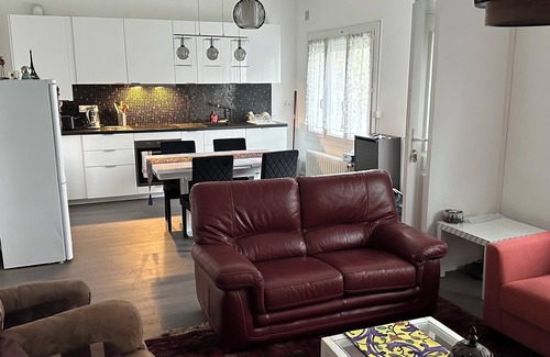 Cleunay Casa | House in a Quiet Area of Town
