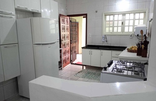 Itanhaem Casa | A ras del suelo en Belas Artes