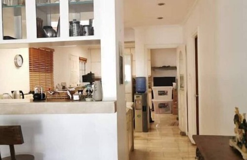Las Pinas Casa | House in BF Homes Int. w/ Pool and Jacuzzi