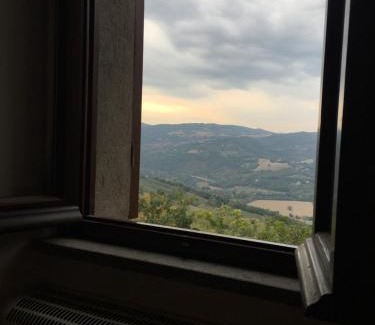 Todi Casa | House in Central Todi with Sensational Views of Surrounding Countryside