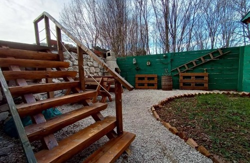 Donje Polje Casa | House in Cetinje. A quiet and peaceful place to rest. Near 2 national parks.