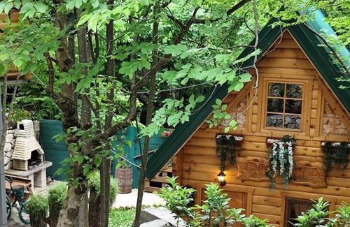 Donje Polje Casa | House in Cetinje. A quiet and peaceful place to rest. Near 2 national parks.