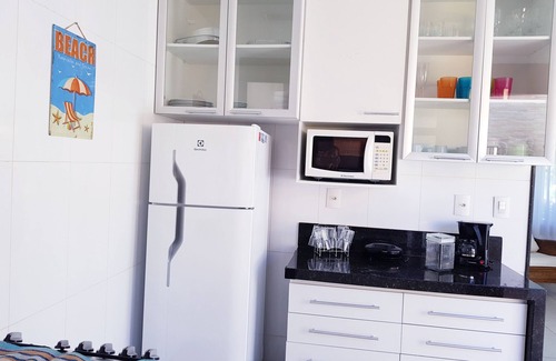 Joao Fernandes Casa | House in closed condominium, 2br w/air cond. in João Fernandes.