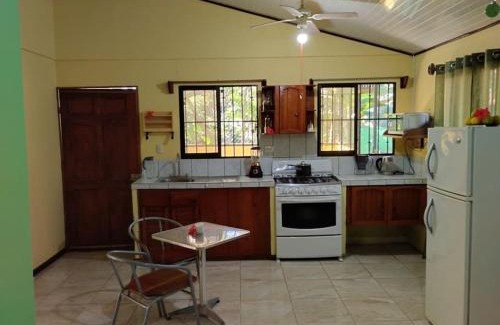 Belén de Nosarita Casa | House in Cuajiniquil ,Belen de nosarita