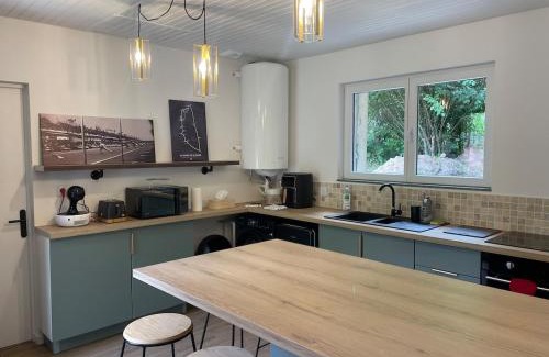 Saint-Mars-la-Briere Casa | House in forest proche GR and circuit