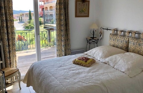 La Rouviere Casa | House in domain with swimming pool, tennis, near golf course and 15 min from the beaches!