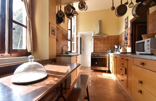 Saint-Aubin-sur-Loire Villa | Casa en Borgoña con Piscina Privada