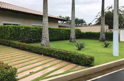 Marina Casa | House in gated community with pier