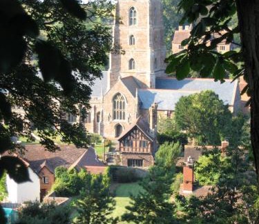 Dunster Apartamento | House in historic village - Sleeps 6