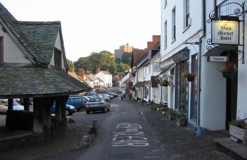 Dunster Apartamento | House in historic village - Sleeps 6