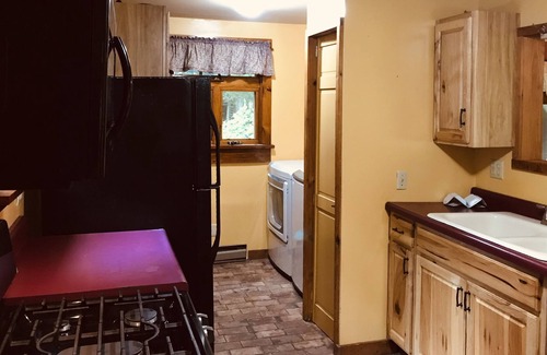 Keene Valley Casa | House in Keene Valley located near town, trailheads, and Lake Placid