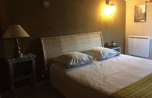 Jonquerettes Villa | Pretty house in Provence near Avignon