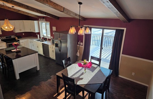 Hudson Casa | House in quiet country, near lakes, snowmobile trail access, close to state park