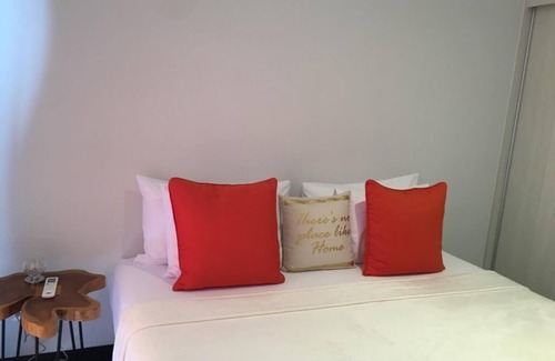 Cerro Plano Complejo | House in resort Ciudad Del Mar one street from beach in Jacó. Multiple amenities