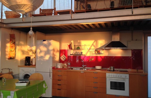 Sanxenxo Casa | CASA EN SANXENXO SUSPENDIDA ENTRE ÁRBOLES Y CON VISTAS AL MAR