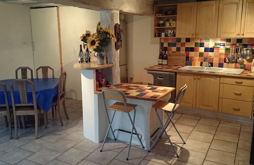 Crezancy-en-Sancerre Casa | casa en los viñedos, 6/8 personas, piscina privada climatizada wifi, ropa de cama