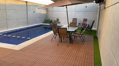 Tequesquitengo Casa | House in Teques Rooftop with view and pool for 15