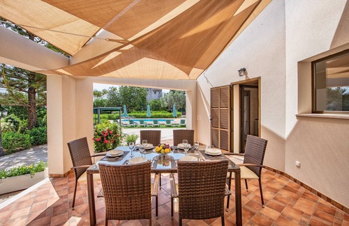 Cala Bona Villa | CASA EN LOS ALREDEDORES DE CALA BONA CON PISCINA Y JARDÍN