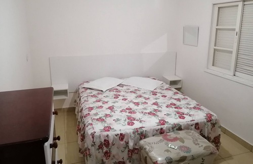 Centro Casa | House in the center of Caraguatatuba 4 bedrooms