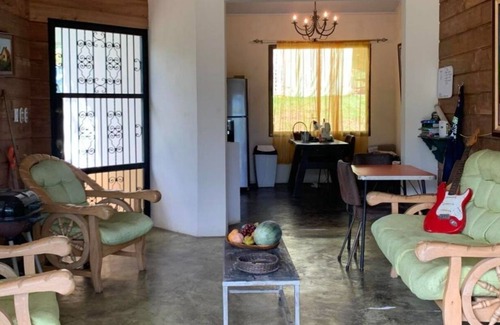 Oriental Cabina | Casa en el campo cerca de ríos y montañas