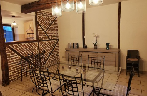 Profondeville Casa | Casa en el campo, idealmente ubicada entre Namur y Dinant