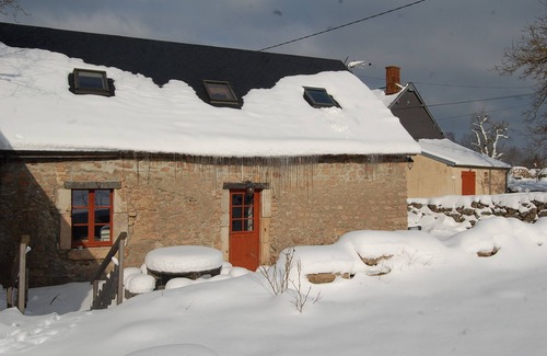 Quarre-les-Tombes Casa | casa en el parque natural de Morvan en quarre les tombes para 8 personas