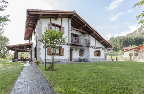 Dima Casa | Casa en el valle de Arratia. Cerca de Bilbao, San Sebastian, Vitoria y Pamplona.
