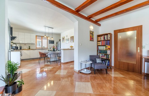 Nerezise Casa | House in the village