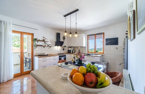Nerezise Casa | House in the village