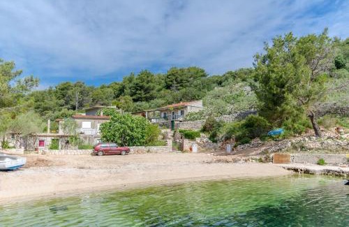 Necujam Casa | House Isabella