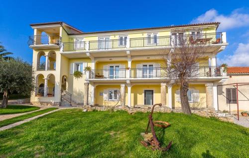 Liznjan Apartamento | House Ivonne
