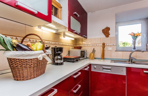 Kras Casa | 100 años de antigüedad, renovado, 3 dormitorios, casa de lujo en la isla de Krk.