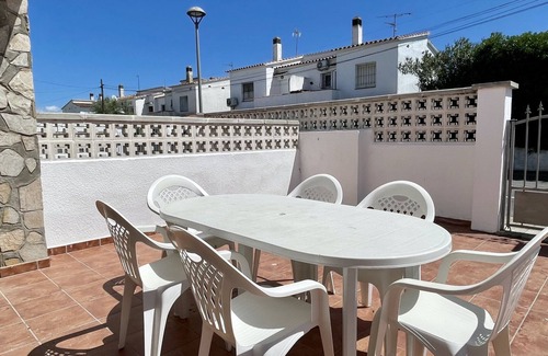 L'Escala Chalet De Esquí | LA VINYA 16