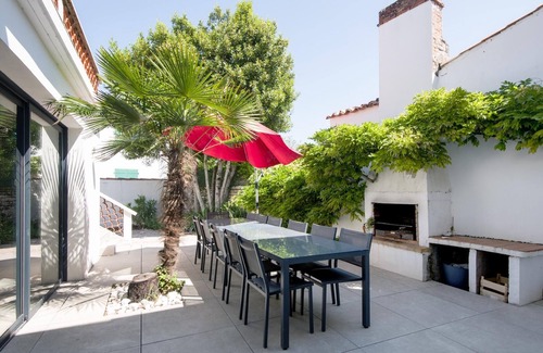 Le Bois-Plage-en-Re Villa | House LES BURONS .