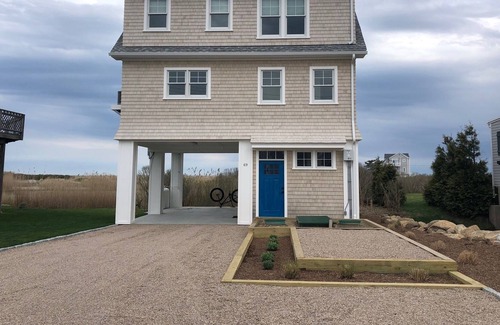 Matunuck Casa | House- Matunuck Beach Wakefield, RI 02879