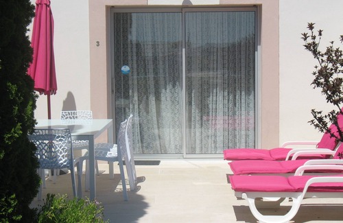 Clohars-Carnoet Casa | House N° 2-- Tt Cft, 3*.WiFi Free. Private terrace, Swimming pool 28°, Tennis court
