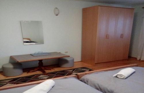 Vrhovine Apartamento | House Nada