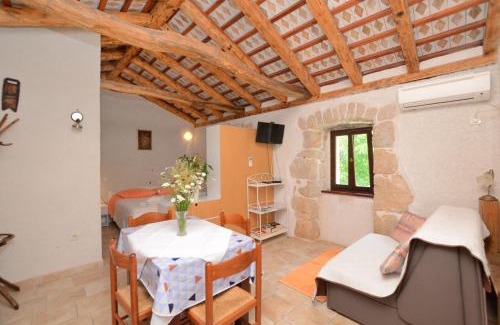 Sveta Jelena Casa | House Nadija