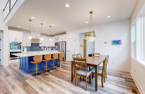 Cedar Neck Casa | House near Bethany and James Farm Bay beaches, best views in neighborhood