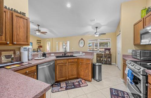 Port Saint Lucie Casa | House near Jensen Beach! With Game Room and Sunroom