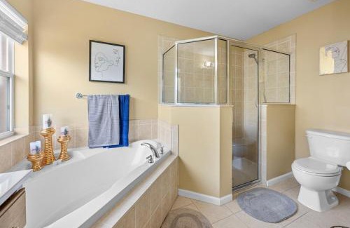 Port Saint Lucie Casa | House near Jensen Beach! With Game Room and Sunroom