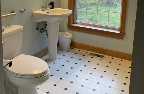 Conway Casa | House near Mt Chocorua w/ wood-fired masonry heater & trails to Whitton Pond