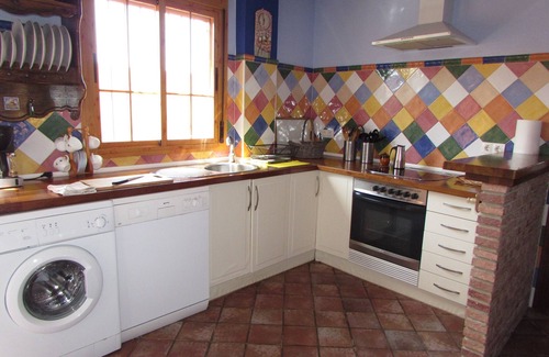 Carmona Chalet De Esquí | Casa cerca de Sevilla, perfecta para familias, y grupos. Ideal para mascotas.