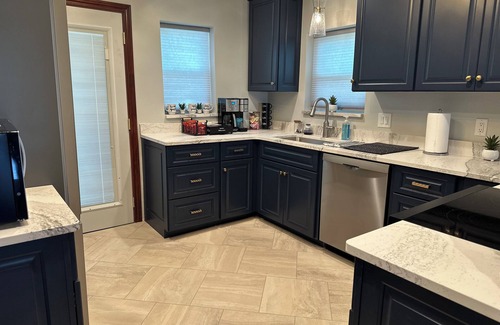 Clayton-Tamm Casa | House Near Zoo with Parking