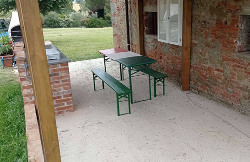 Monte San Savino Casa | House nestled in the Tuscan countryside ideal for families. supermarkets 4km away