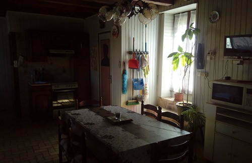 L'Eguille Casa | casa de carácter en un pueblo de ostras cerca del mar.