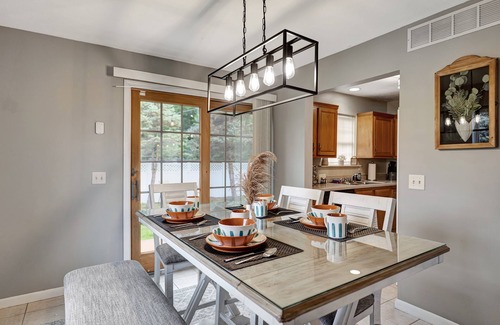 Bloomington Casa | House of Games - Get Your Kicks on Route 66